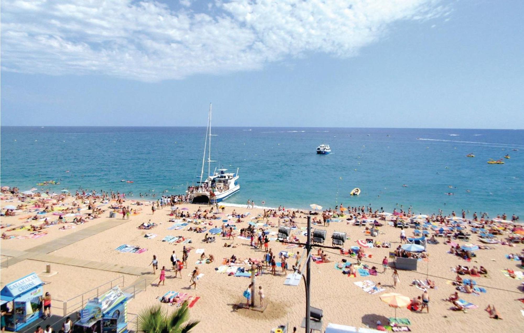 3 Bedroom Beautiful Apartment In Lloret De Mar Exteriér fotografie
